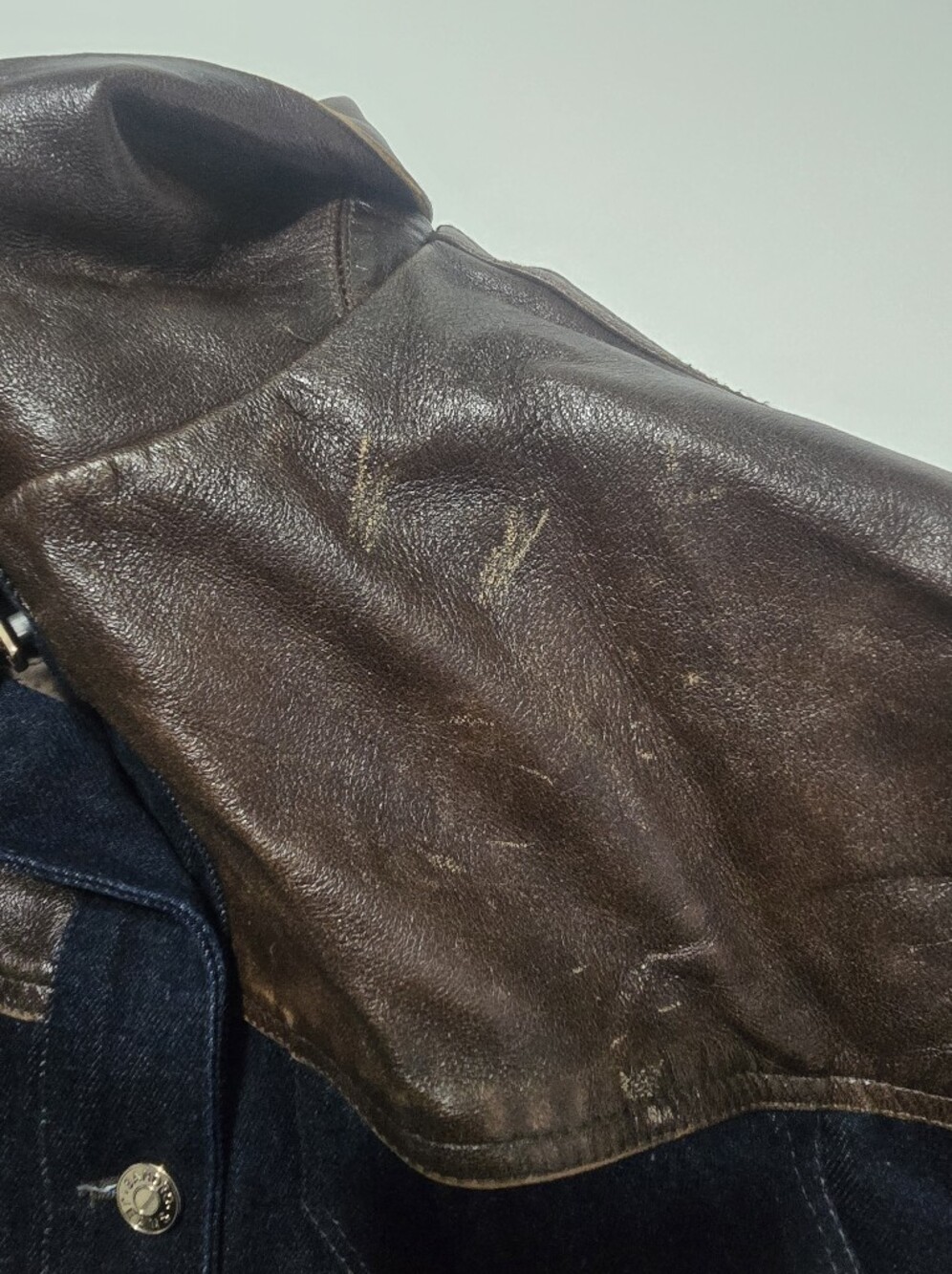 Sandro Raphael Denim Jacket With Leather Detail Long Sleeve Front Button Size L - Picture 8 of 16
